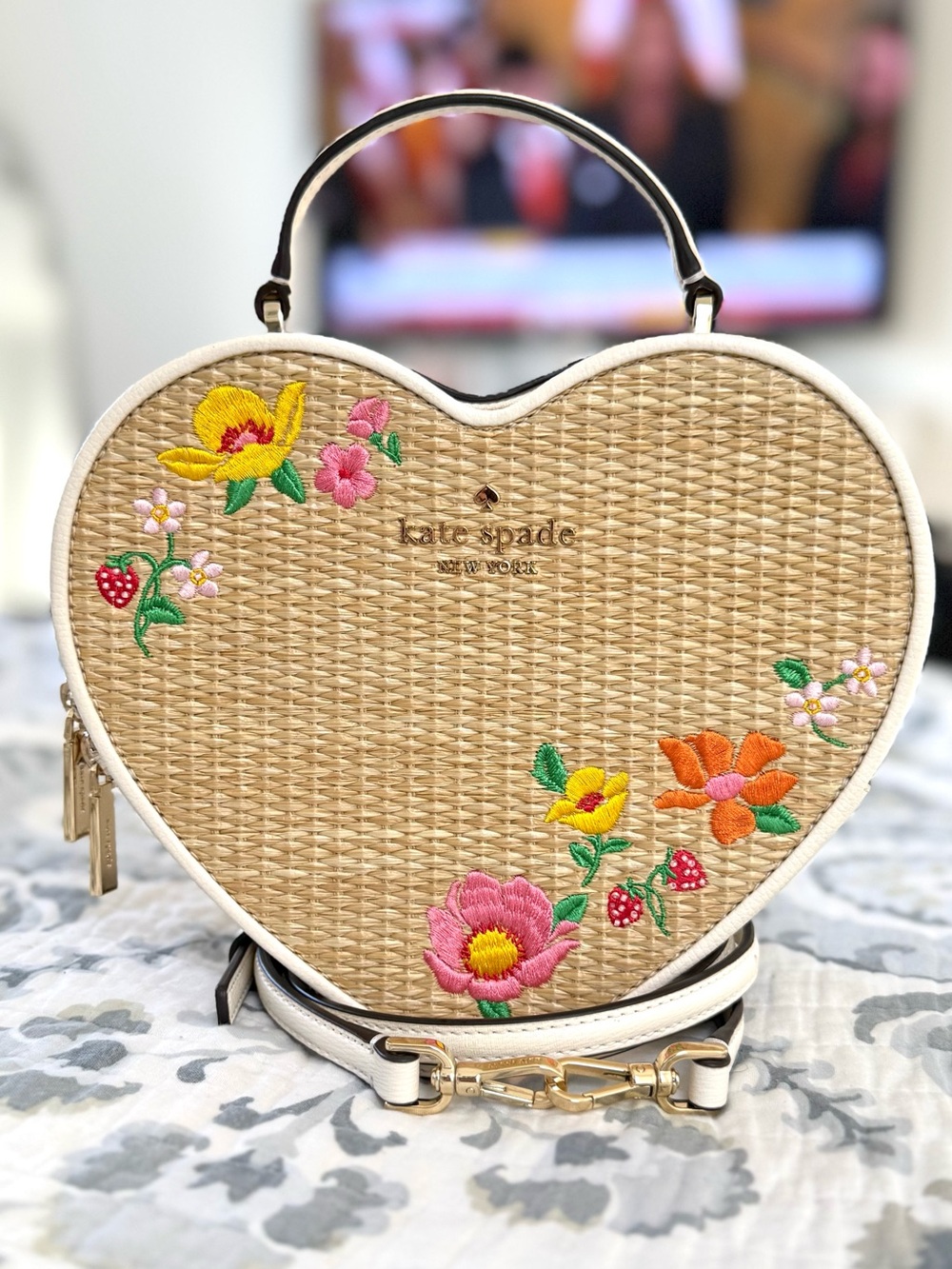 Kate Spade Love Shack Rattan Straw Heart Purse Flowers Embroidered Bag